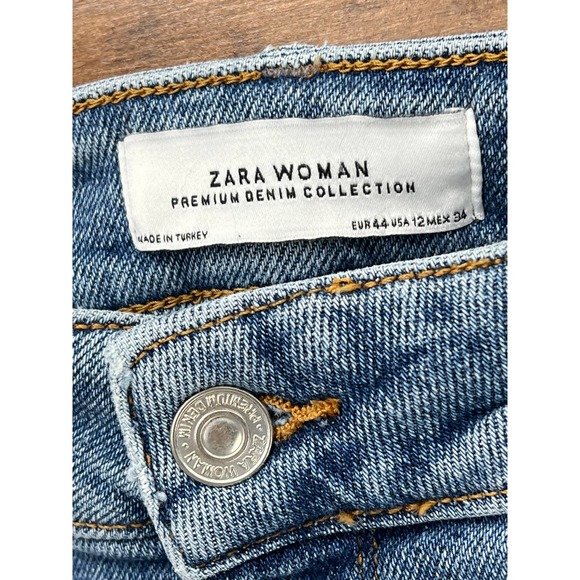 Zara Woman Ankle Jeans Medium Washed Distressed Women's Size 12 - Picture 3 of 5